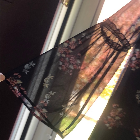 Black floral long sleeve dress - Picture 4 of 5